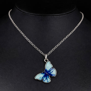 Collar Mariposa Azul Claro